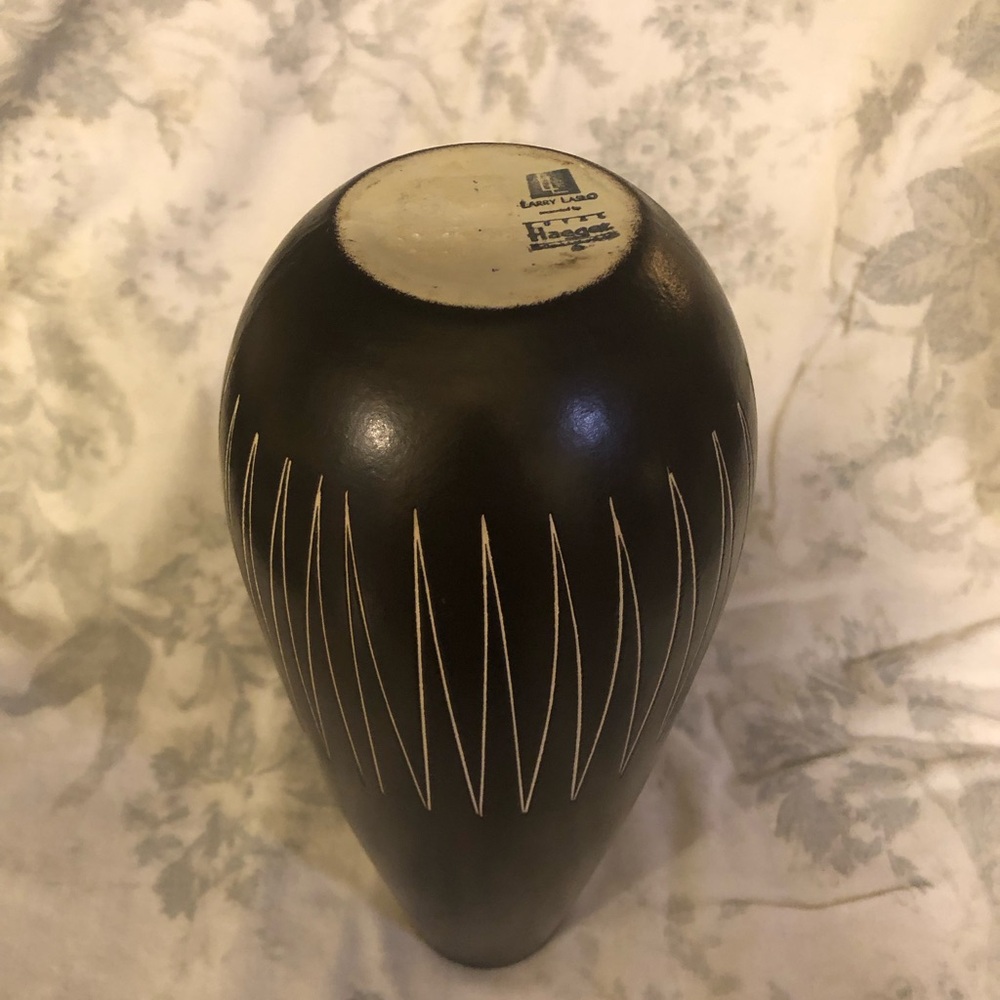 Authentic, Mid Century Modern Royal Haeger vase, by Larry Laslo - Picture 4 of 6